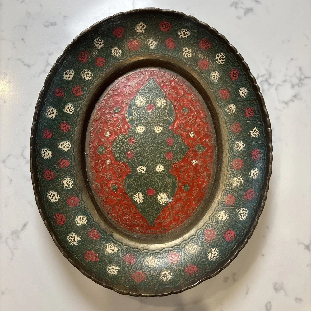 VTG Etched Brass & Enamel Colors of Red, Green & White Made In India ‎ 